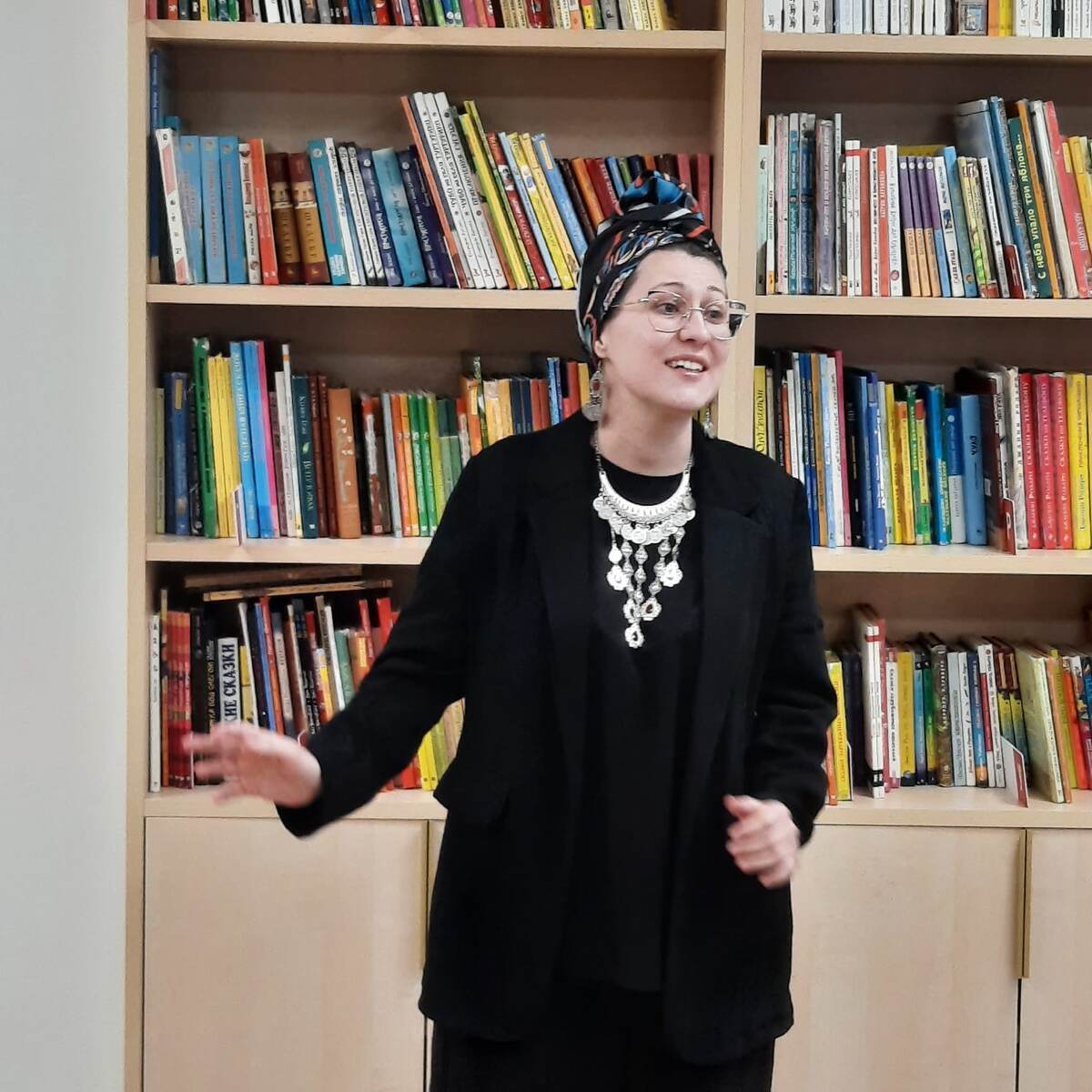 Стихи с исполнении Гульнары Айнетдиновой