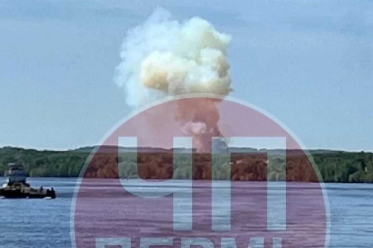    Очевидцы сообщают о столбе белого дыма над пороховым заводом в Перми