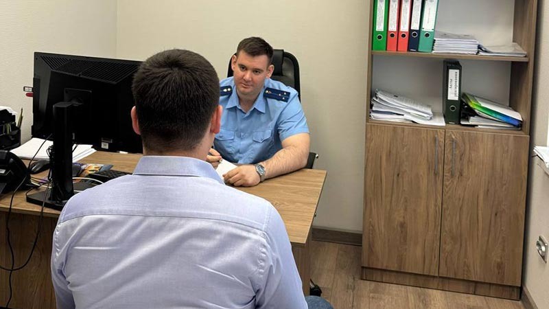    Прокуратурой района проведен личный прием субъектов предпринимательской деятельности