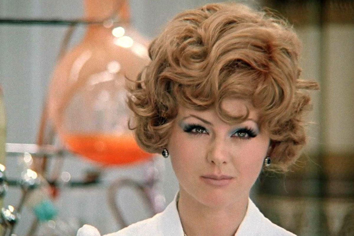 Кадр из фильма "Иван Васильевич меняет профессию"