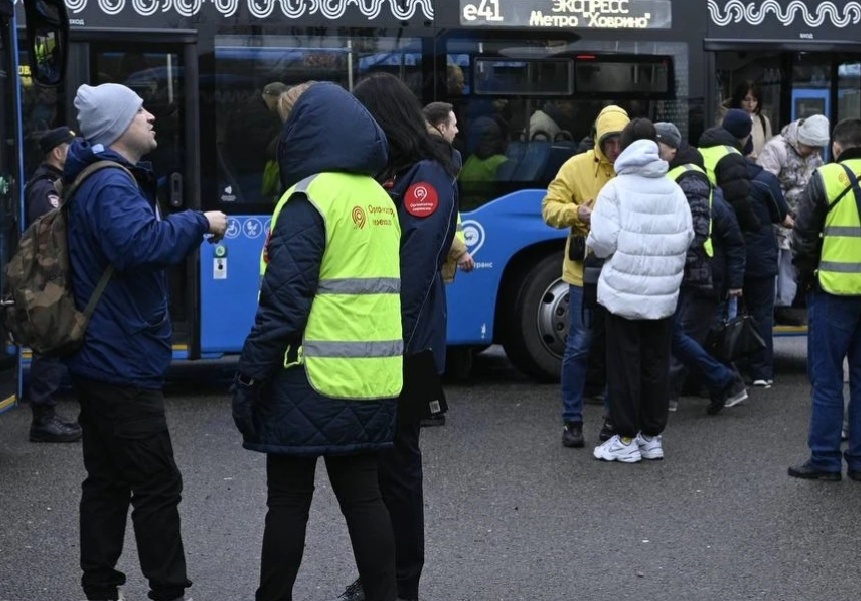 Рейд против безбилетников фото из комсомольской правды