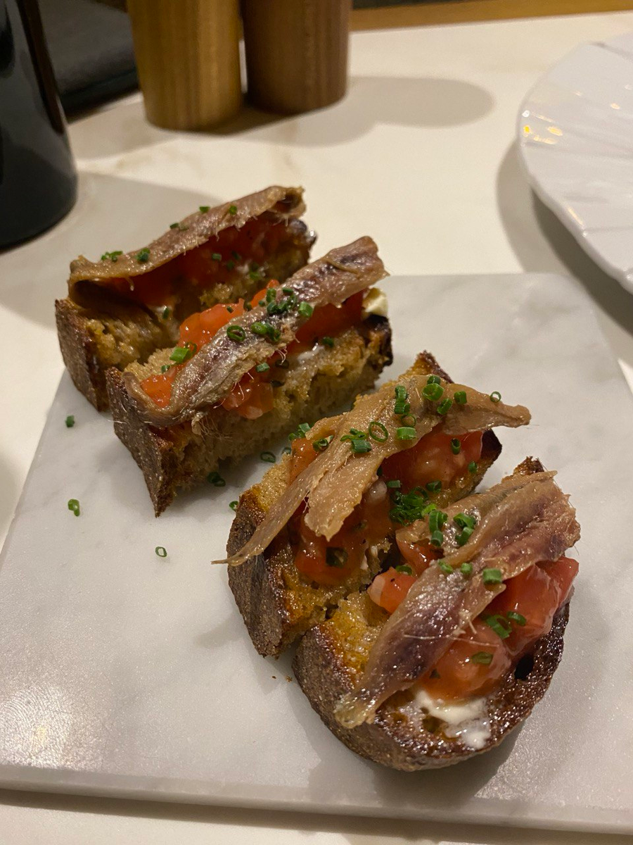 Фото: Кантабрийские анчоусы в «Рабле»