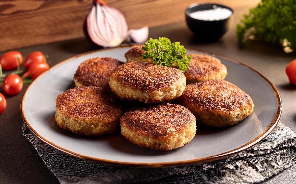 Котлеты будут таять во рту: не допустите ошибку с выбором хлеба для фарша / Фото: Pogovorim.by