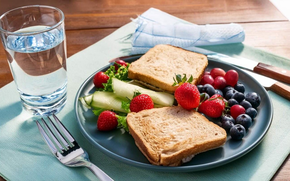 Завтрак станет по-настоящему полезным: исключите эти 3 продукта из утреннего рациона / Фото: Pogovorim.by