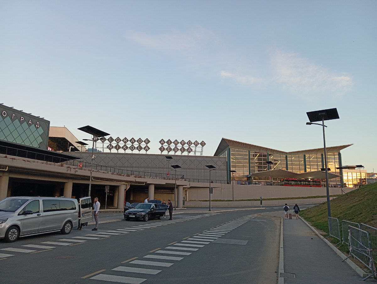 Центральный вход