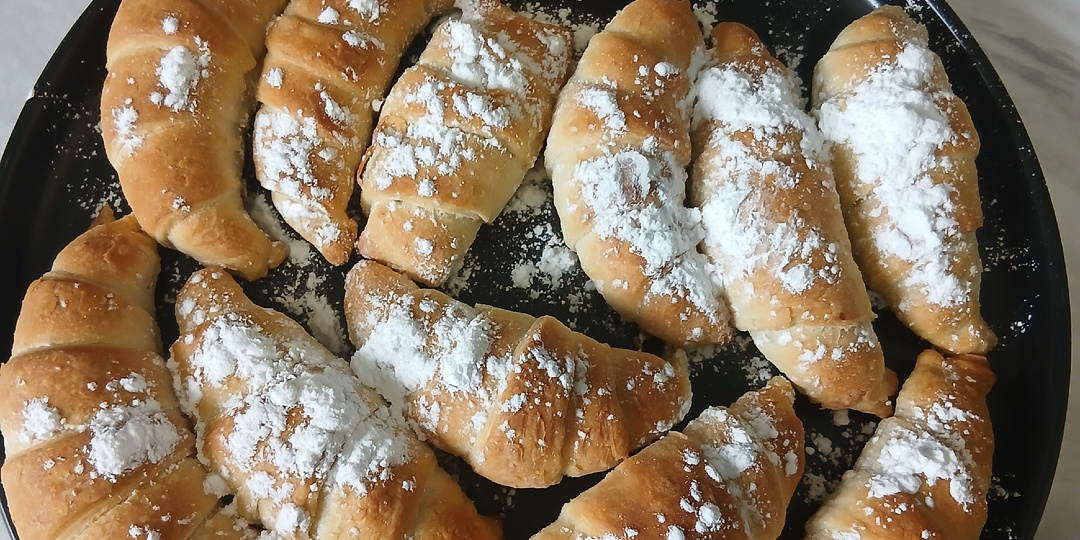 Круасан с шоколадом