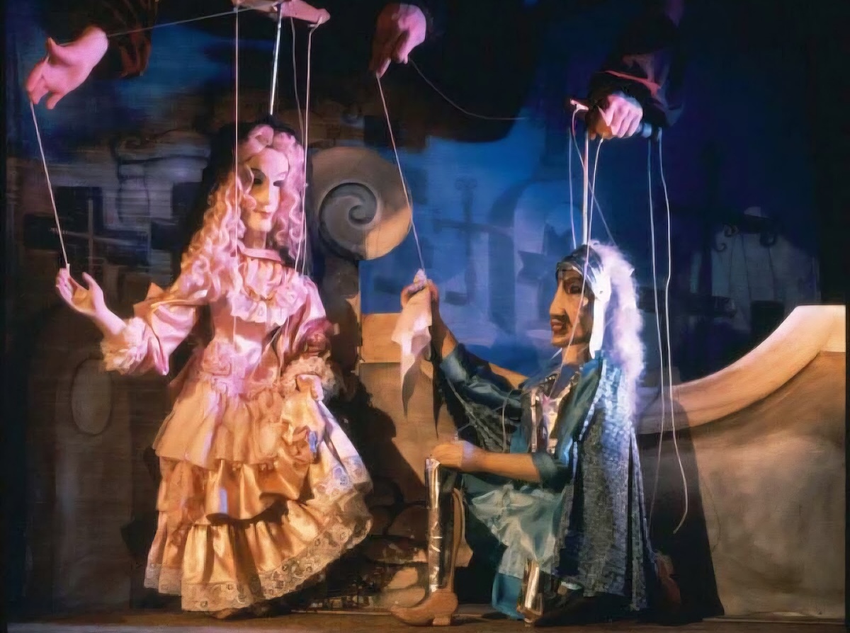 спектакль марионеток