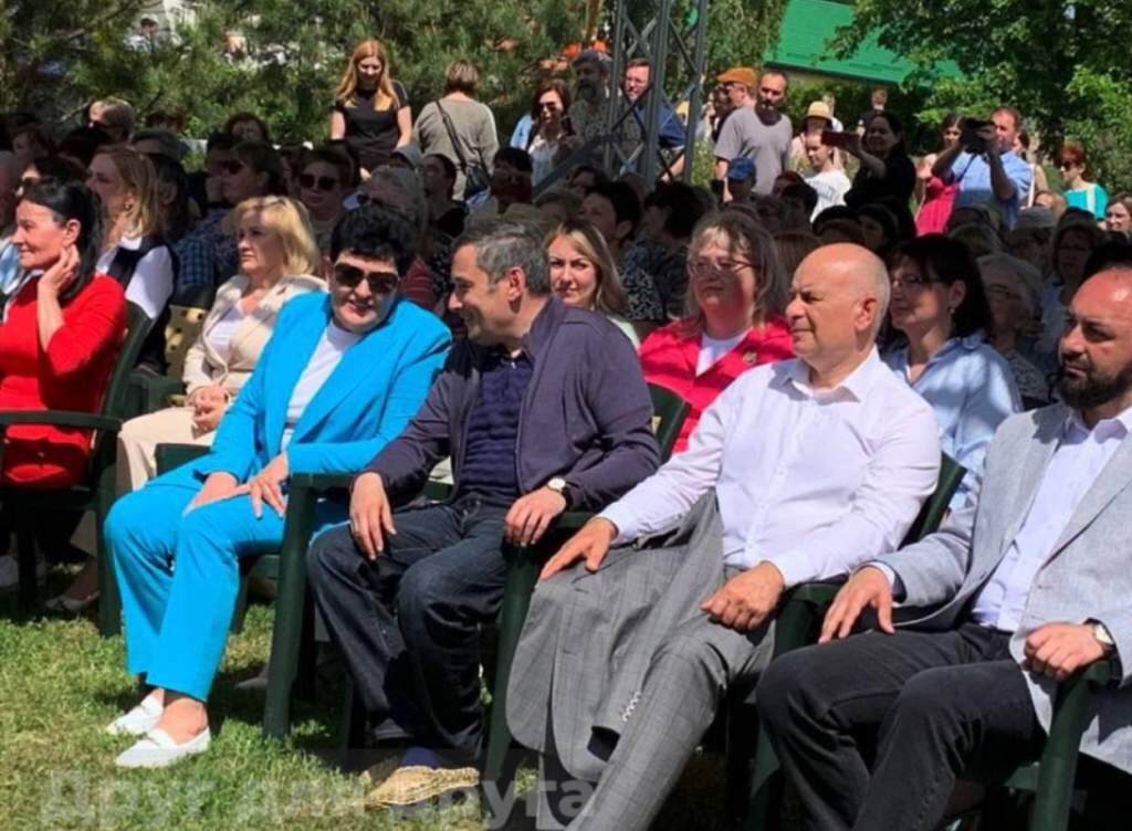    Фото "Друг для друга"