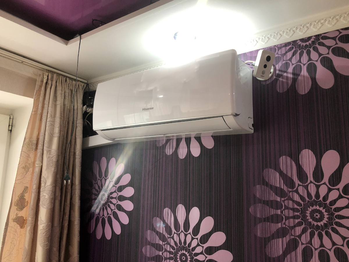 Инверторный кондиционер Hisense AS-09UW4RYDDB05
