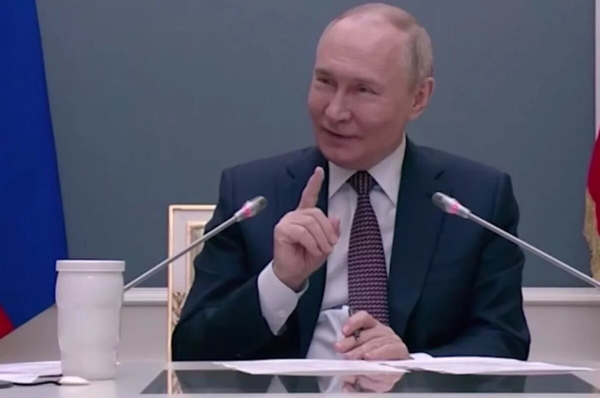    Владимир Путин поздравил «Зенит» с 100 днем рождения