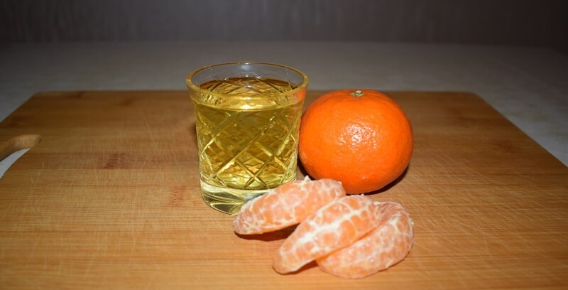 Настойка на мандариновых коркахз