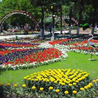 Фестиваль цветов в парке Бобура, Наманган. Фото из открытого доступа Яндекс.