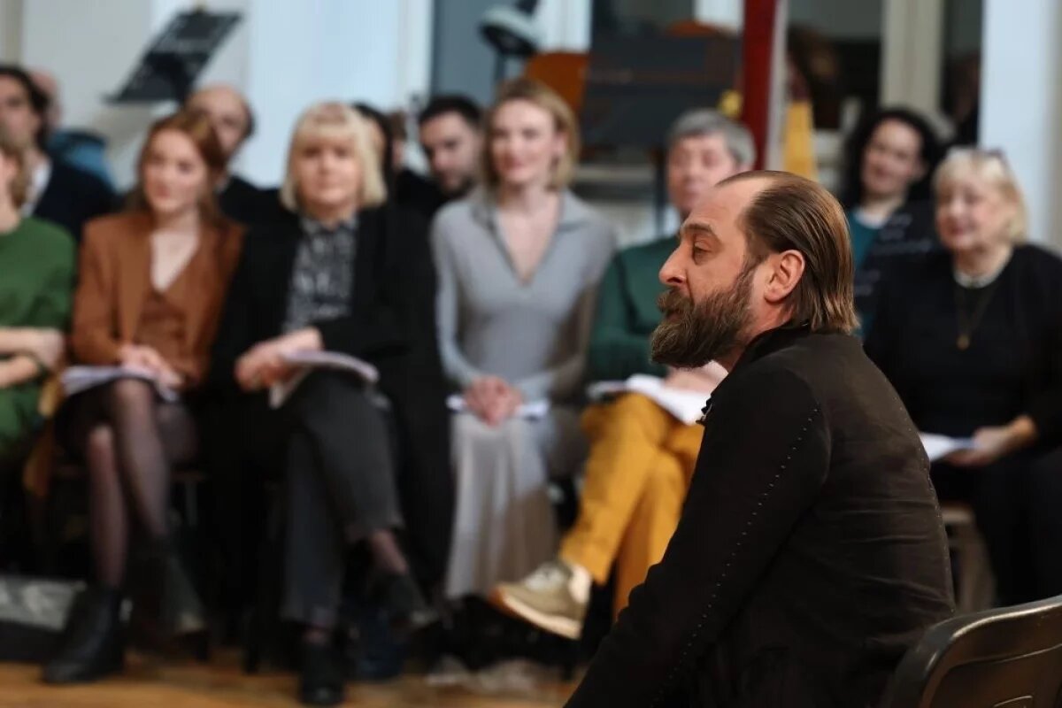    По словам Владимира Панкова, актеры воодушевились после новости о постановке в память о Марке Захарове.