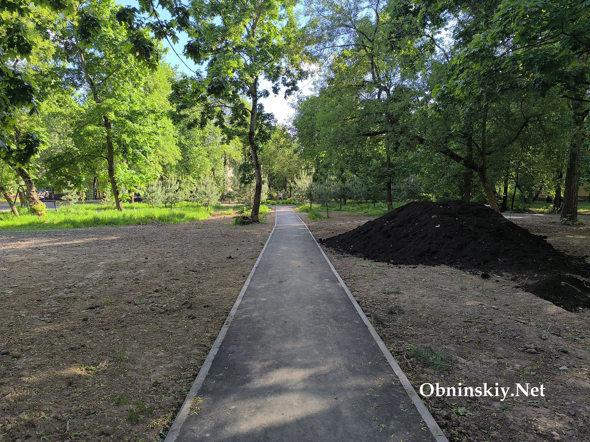 Семейный сквер на улице Ленина, 44