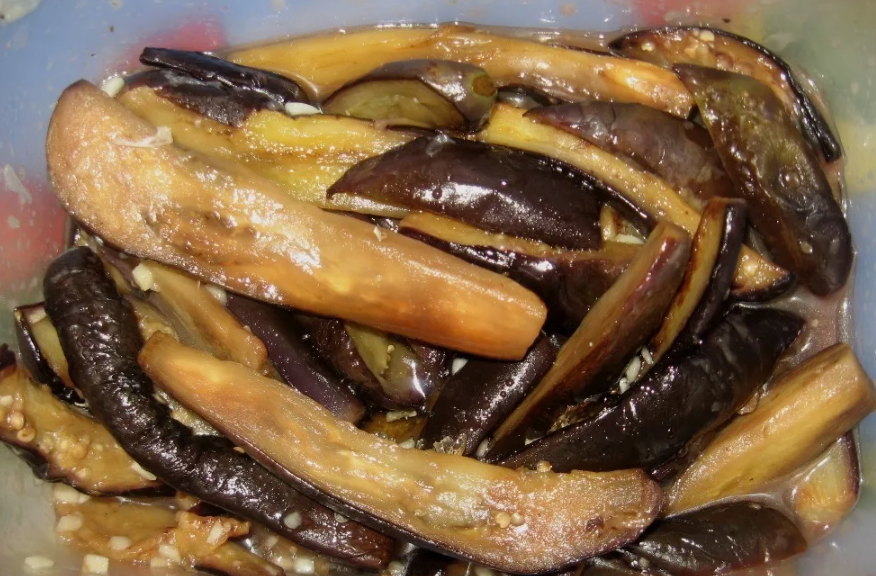 Обжаренные баклажаны с медом. Источник фото gotovim-doma.ru