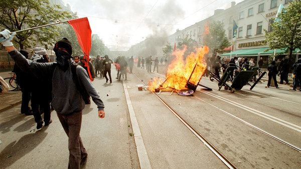    Financial Times: Швеции грозит народное восстание