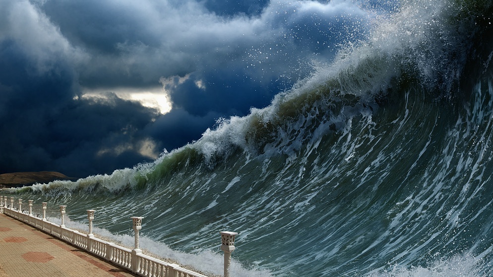 Цунами. Источник: colourbox.com
