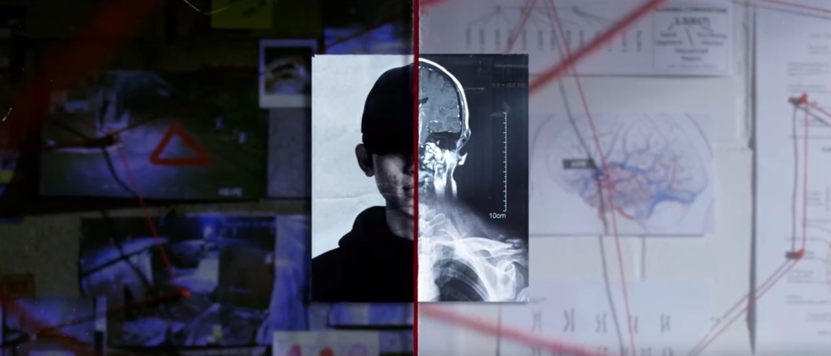 Кадры из титров сериала «Мышь»