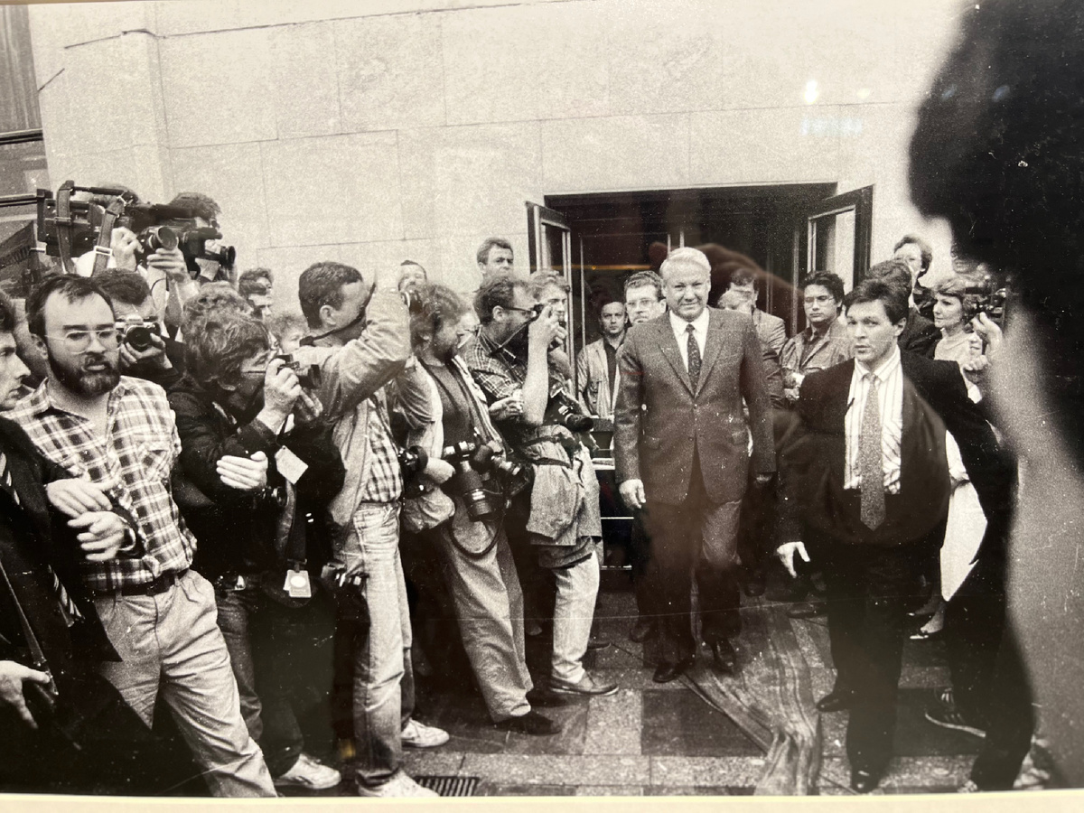 Моя фотография с выставки А.Тягны-Рядно 