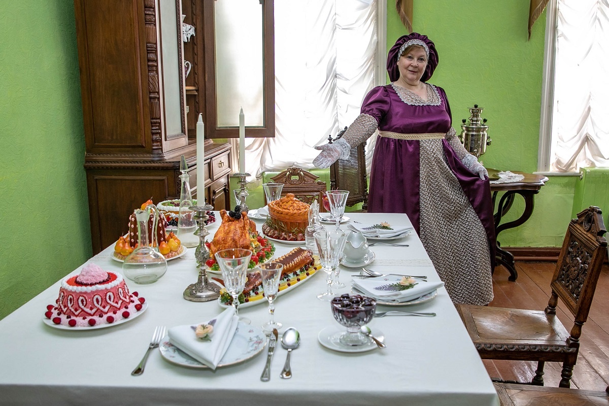 Парадный обед в усадьбе К.Н. Батюшкова