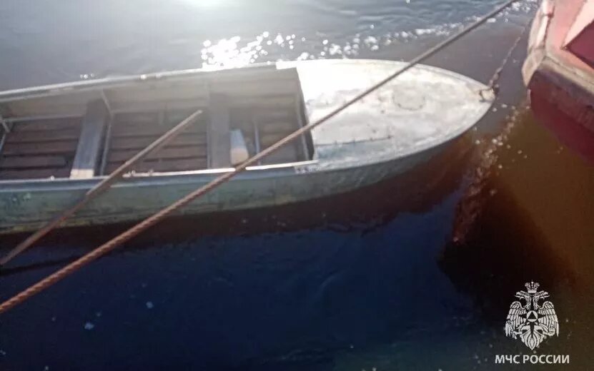    Трое взрослых и четверо детей чуть не утонули на Каме в Удмуртии