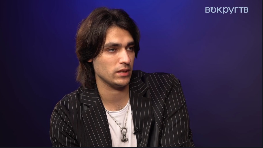 сколько лет олегу шепсу?