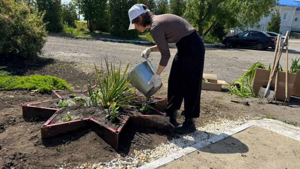    фото: Молодежный парламент Новошахтинска Редактор