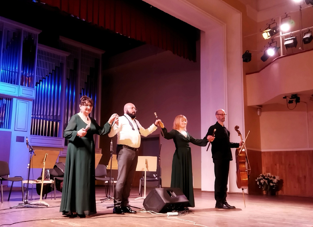 Артисты в филармонии 