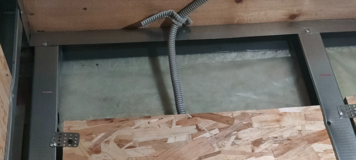 По этим отметкам ровняю профиль