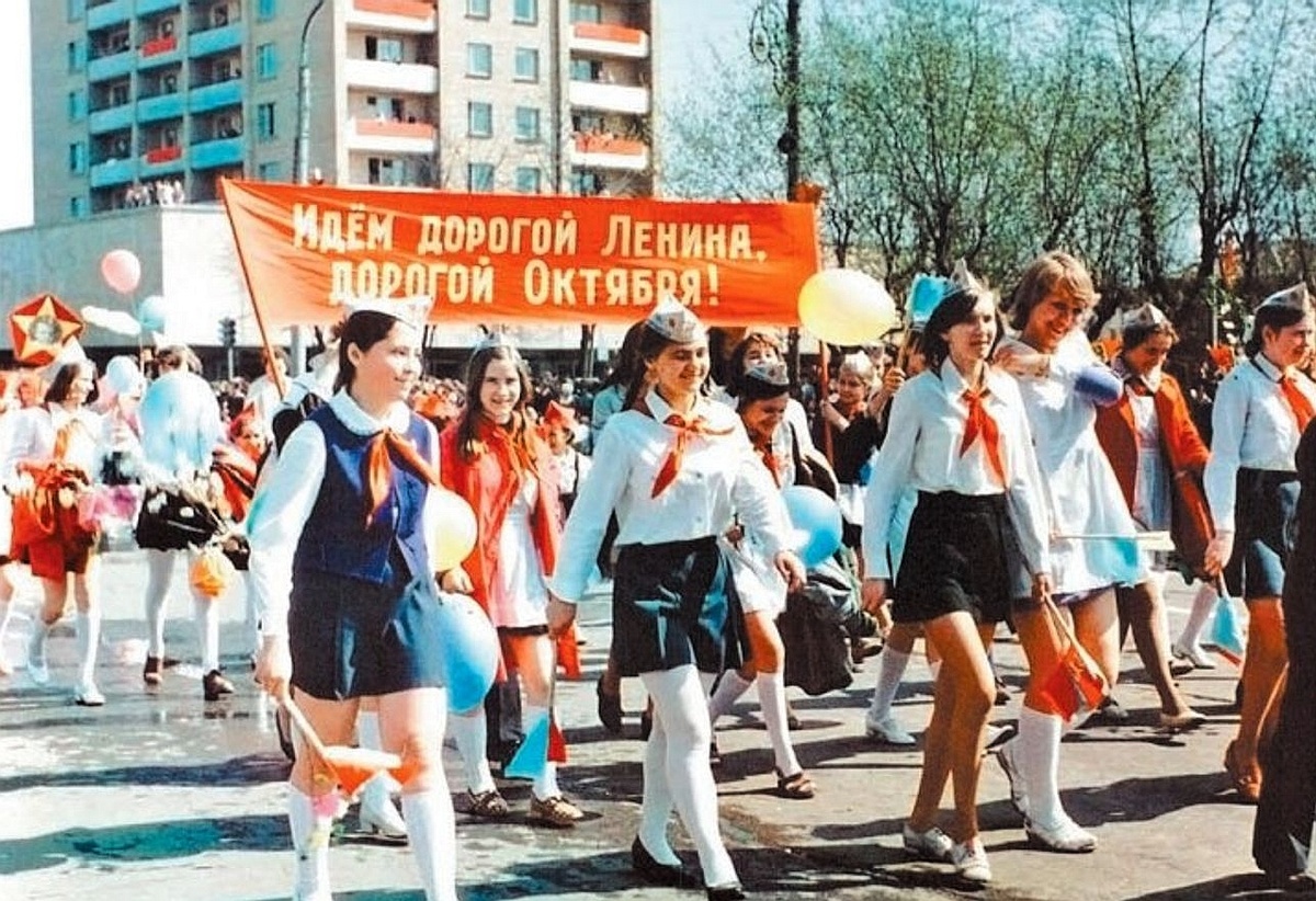 За какие вещи могли выгнать из пионеров в советские годы?