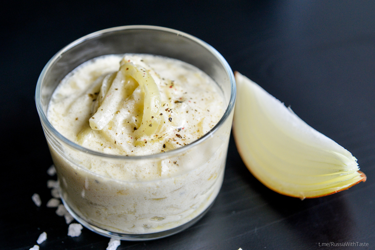Фото: Белый луковый соус / “Люди Колымы”