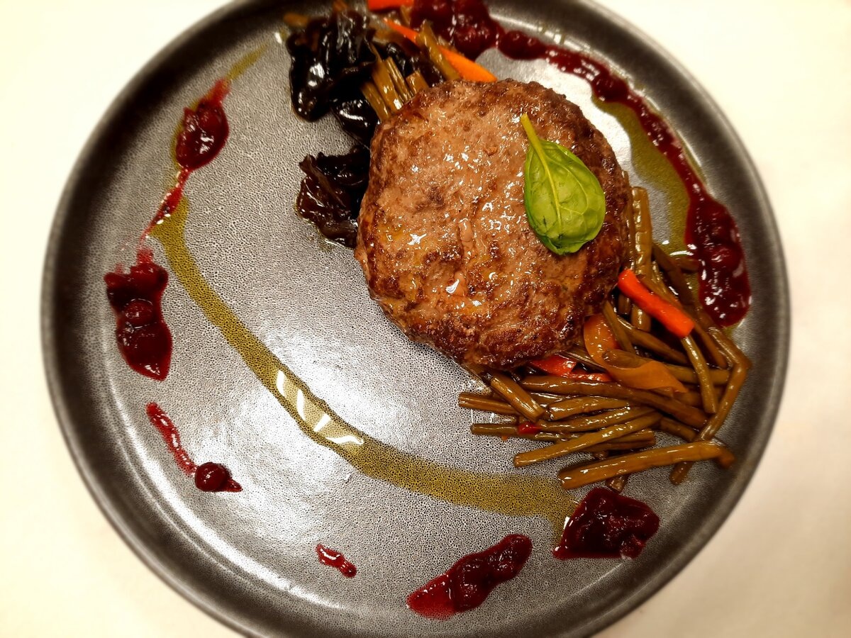 Котлета из марала, фото с интернета