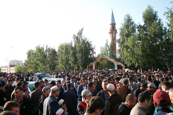    Одного жертвоприношения на Курбан-байрам недостаточно — нужно жить до совести. Фото Алексея Танюшина из архива VN.ru