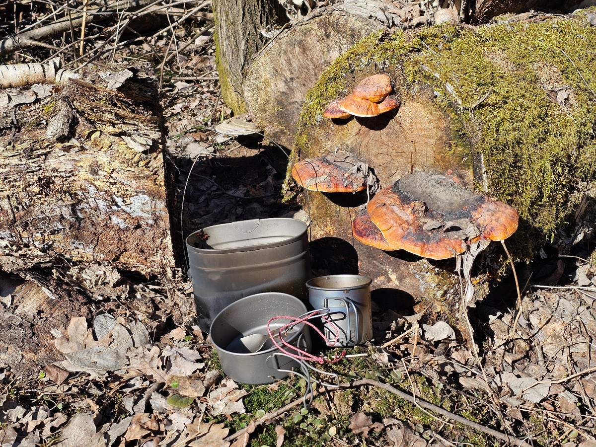 Второй комплект титановой посуды, на базе котелка-кана.