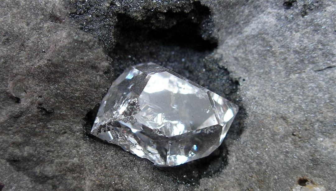 Алмаз. Фото из открытого источника