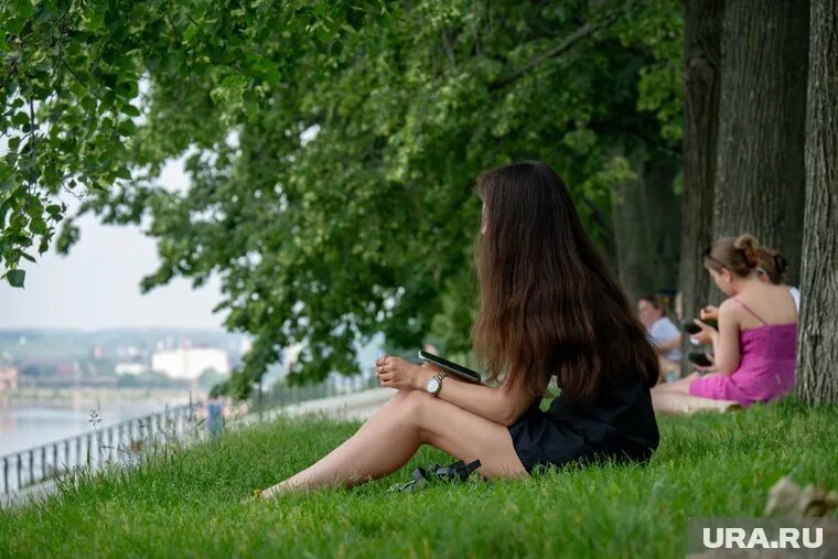 Погоду определяет крупный антициклон, благодаря которому температура будет на 5–6 градусов выше климатической нормы. Фото: Руслан Яроцкий © URA.RU