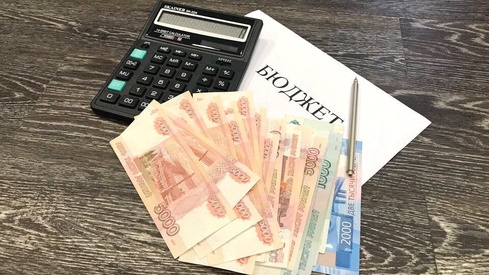    Югорские эксперты обсудили внесение изменений в бюджет