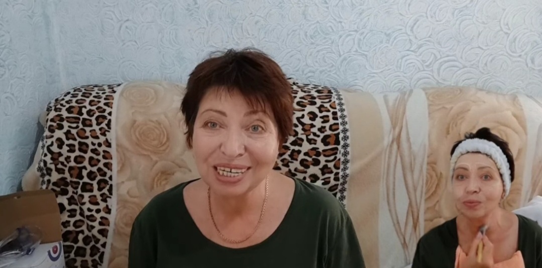 Шикарная домашняя маска с гелем алоэ вера.Отлично подходит для Увядающей кожи