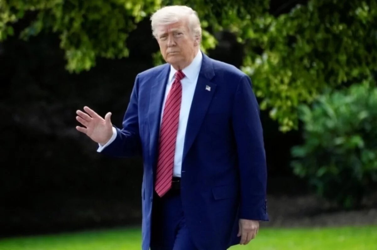    Трамп заявил, что из-за иностранцев американцы теряют места в Гарварде