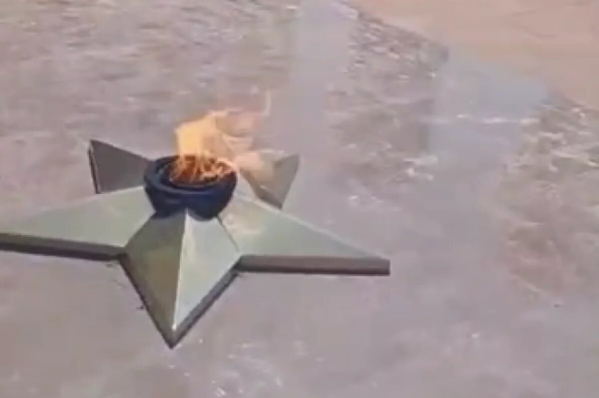    В Новороссийске разыскивают школьниц, осквернивших Вечный огонь