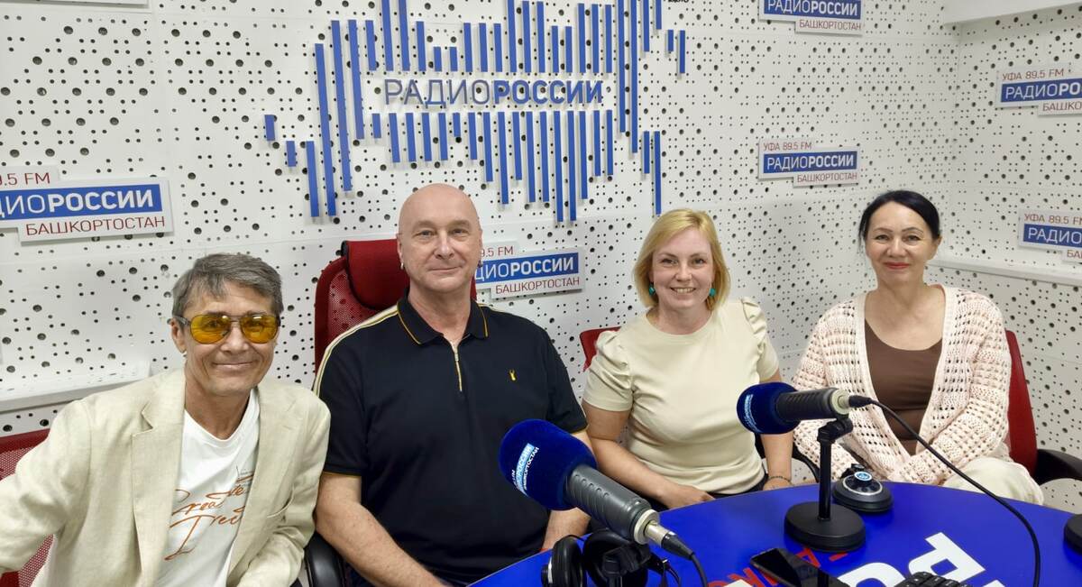    "Самовар" 26 мая: о гастролях в Казахстане говорили с артистами Башдрамы Алмасом и Гульнарой Амировыми