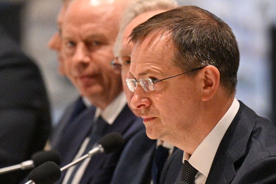    Владимир Мединский во время переговоров делегаций России и Украины. Стамбул. Турция / Источник: © Рамиль Ситдиков/POOL/ТАСС