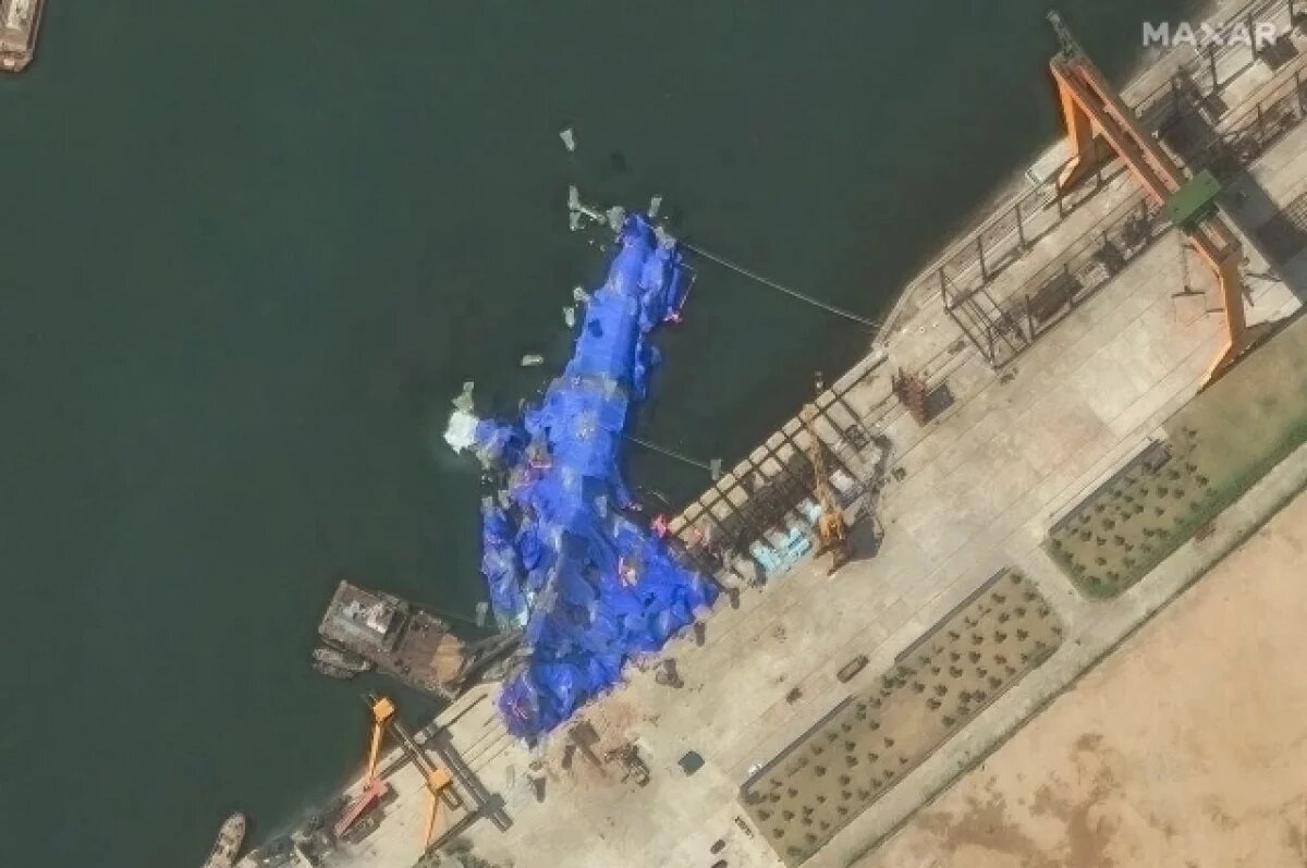    В КНДР ремонтируют поврежденный при спуске на воду новый эсминец