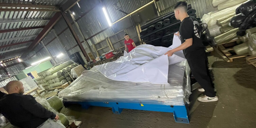 Разгрузка и приемка оборудования: ключевые этапы и важные нюансы.