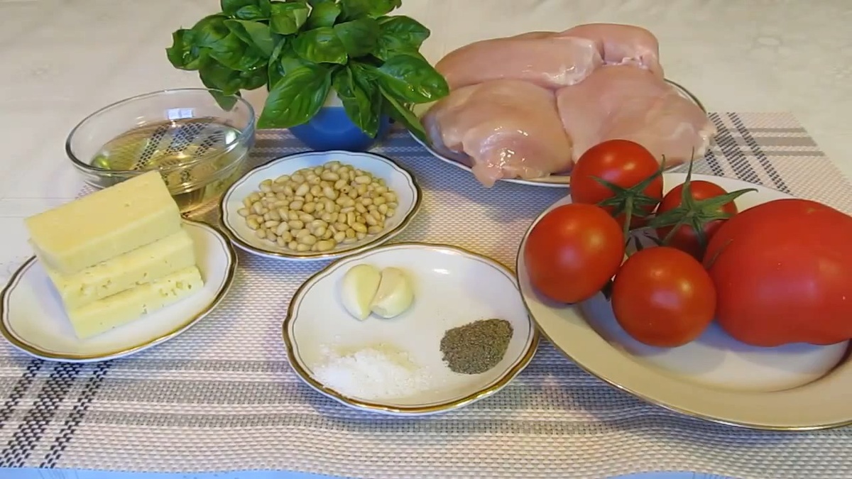 Рецепт будет дальше. Кедровые орешки можно заменить грецкими.