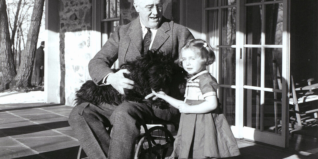 Инвалидное кресло Рузвельта: великий обман или мастерский пиар?