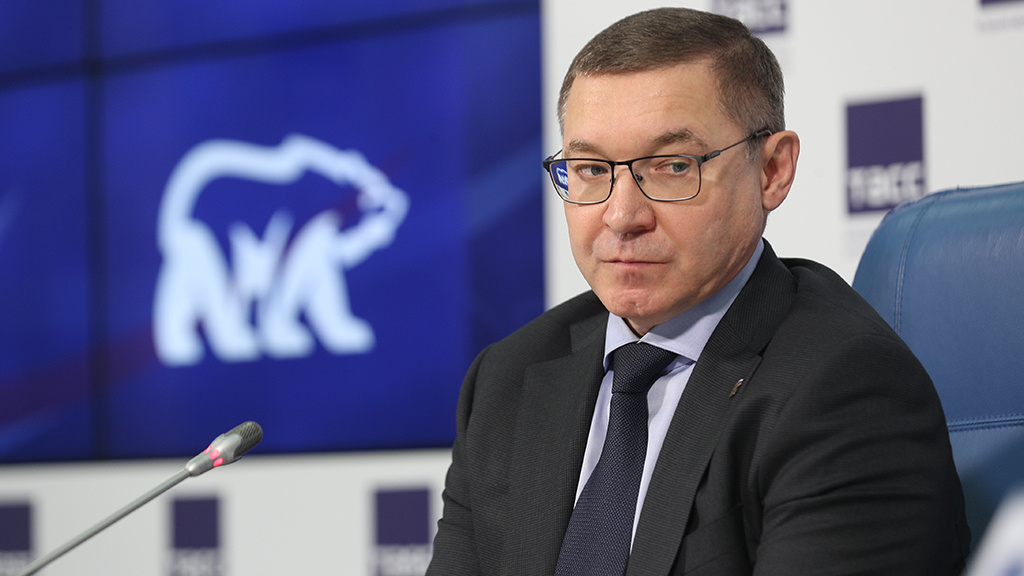 https://cdn5.vedomosti.ru/image/2024/7g/sxw4t/original-11ib.jpg