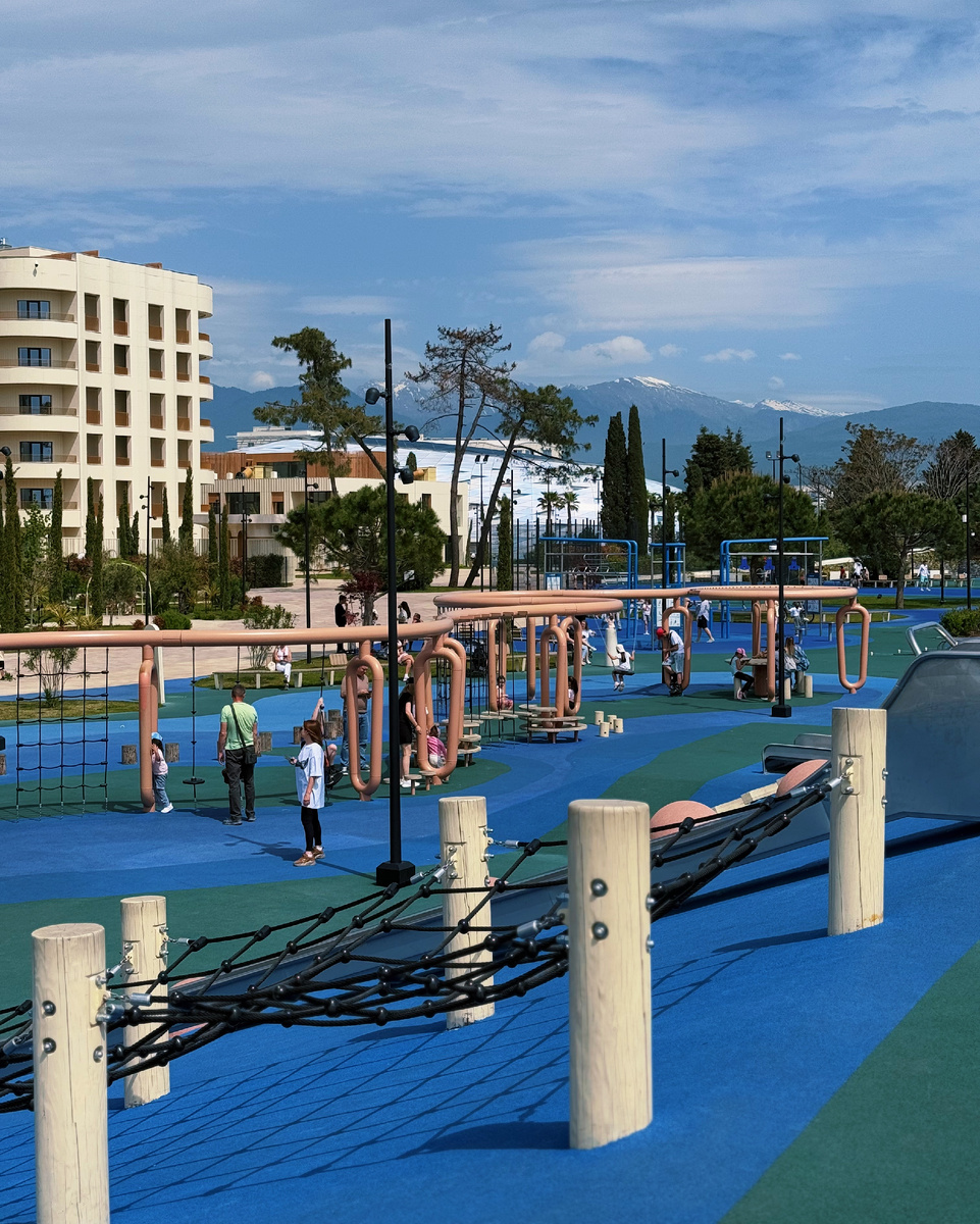 Сама детская площадка