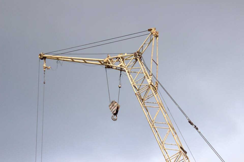    Стройка. Кран.. Источник: Евгения Кочеткова