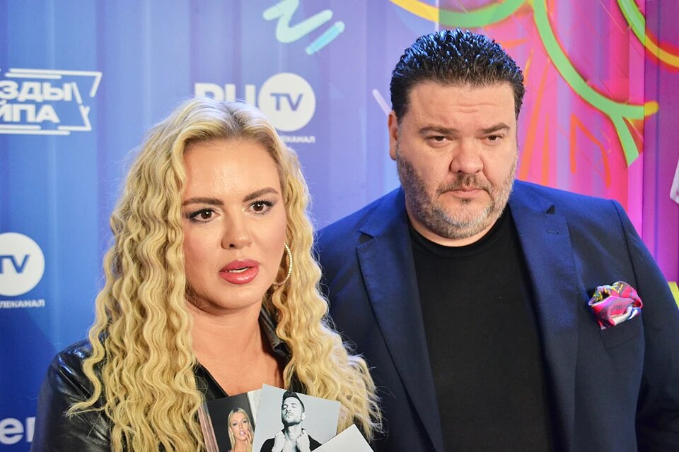 Семенович и Денис Шреер